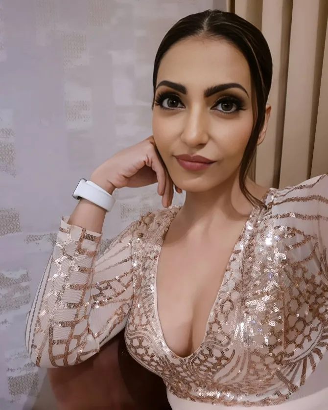 Navina Bole